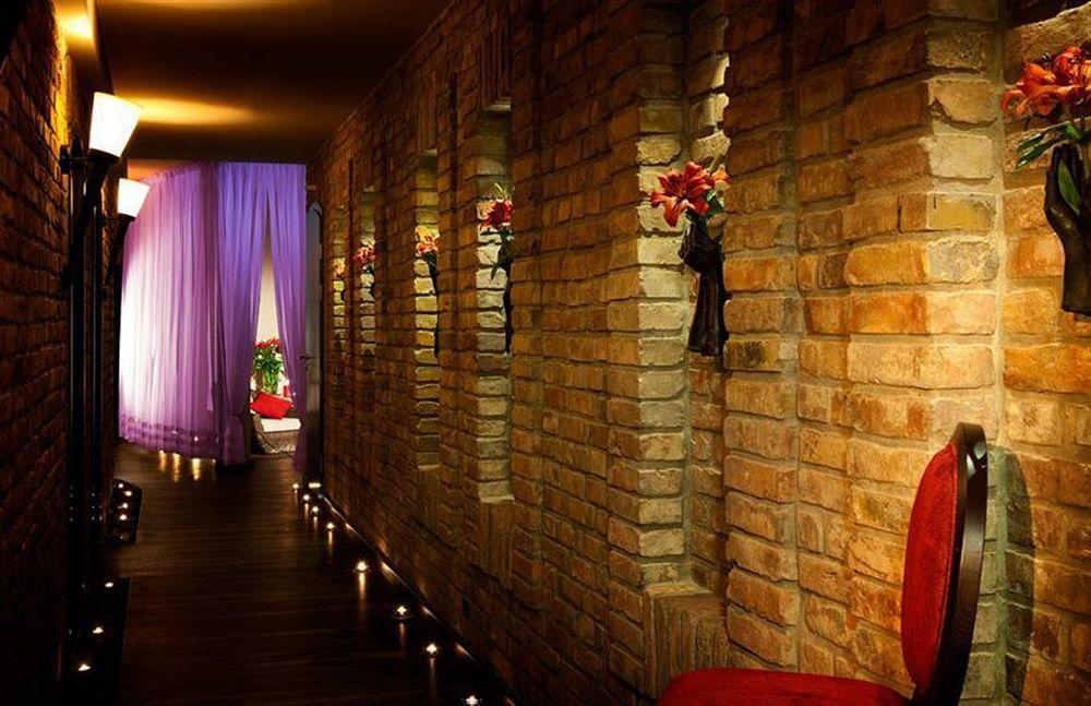 Hotel Remes Opalenica Exterior photo