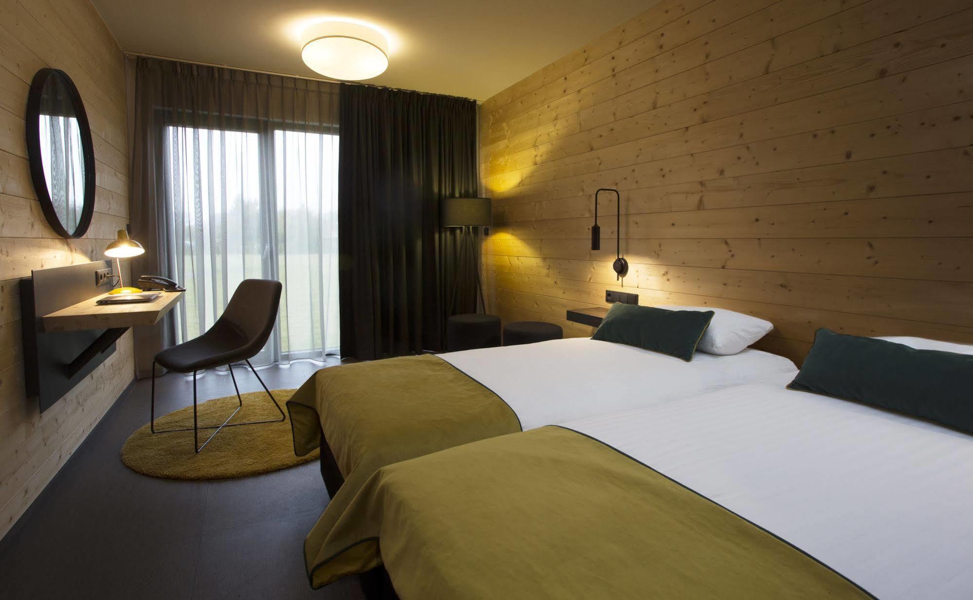 Hotel Remes Opalenica Exterior photo